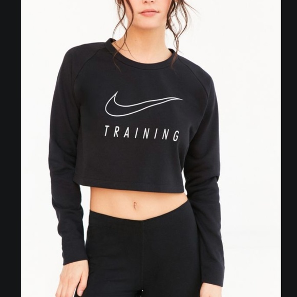 nike training crop top